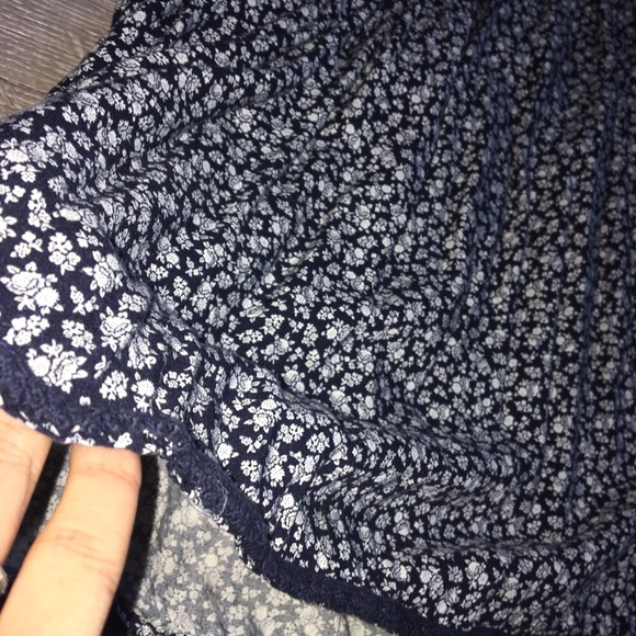 Over the Shoulder Tank - Picture 2 of 2